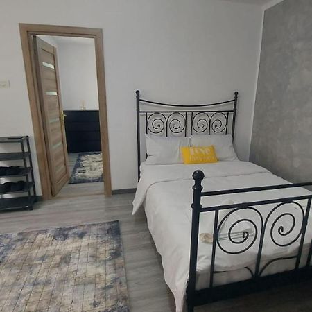 Andi 2-Apartament Băile Herculane Exteriér fotografie